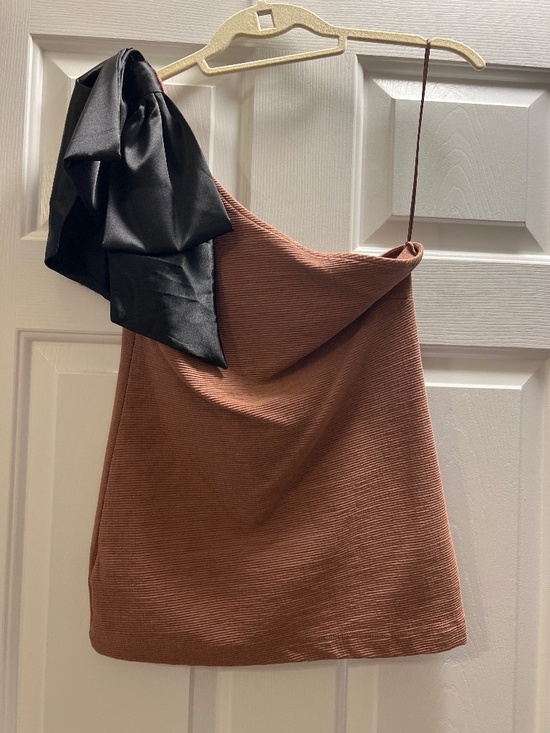 Anthropologie Tops - Anthropologie Maeve One shoulder bow top NWT
